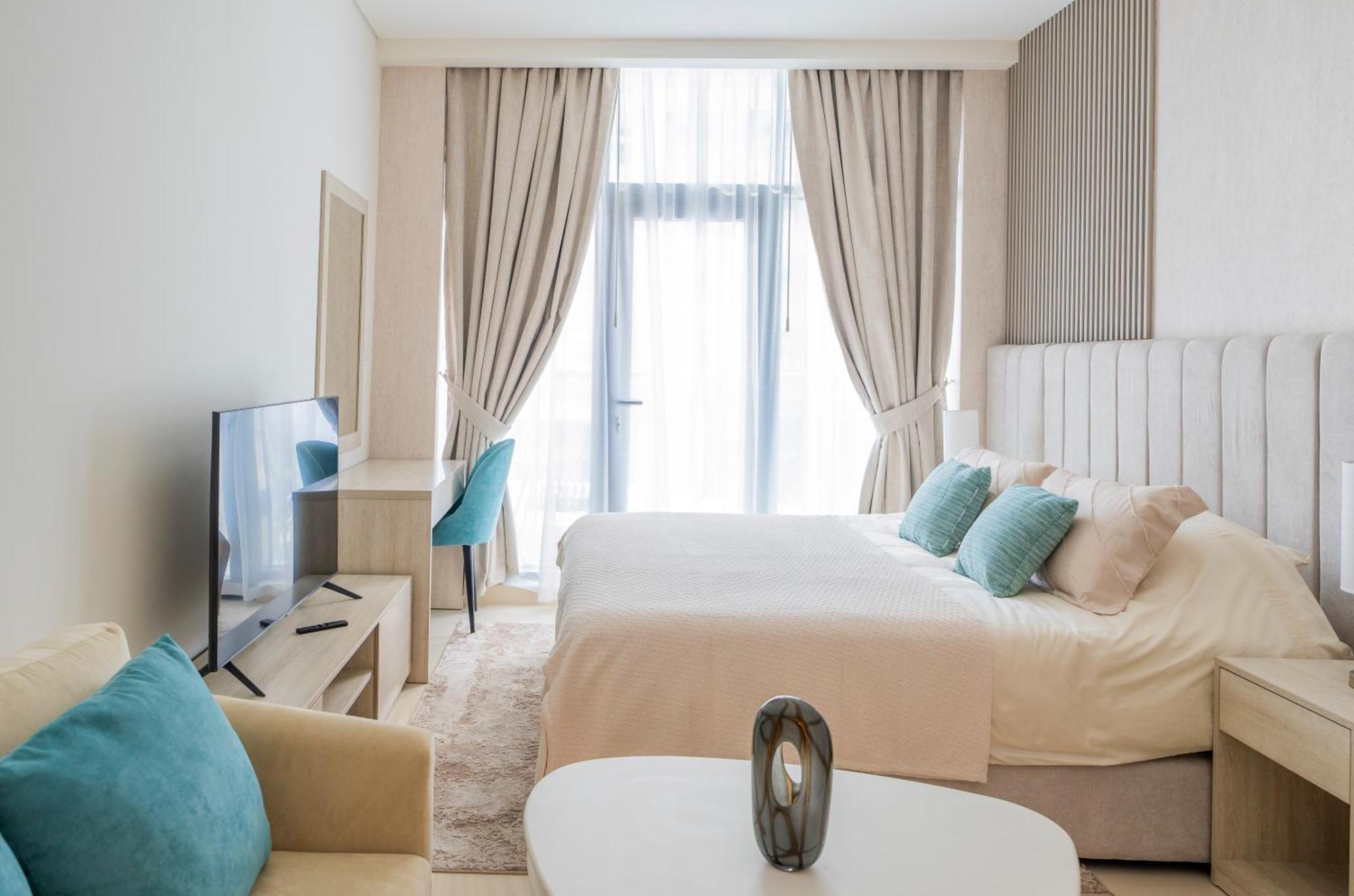 Studio With Pool And Private Beach Access On Palm Jumeirah ดูไบ ภายนอก รูปภาพ