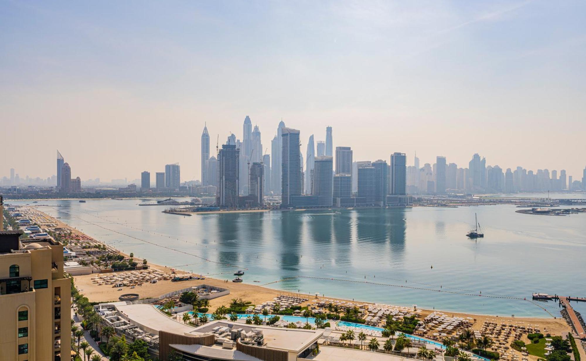 Studio With Pool And Private Beach Access On Palm Jumeirah ดูไบ ภายนอก รูปภาพ