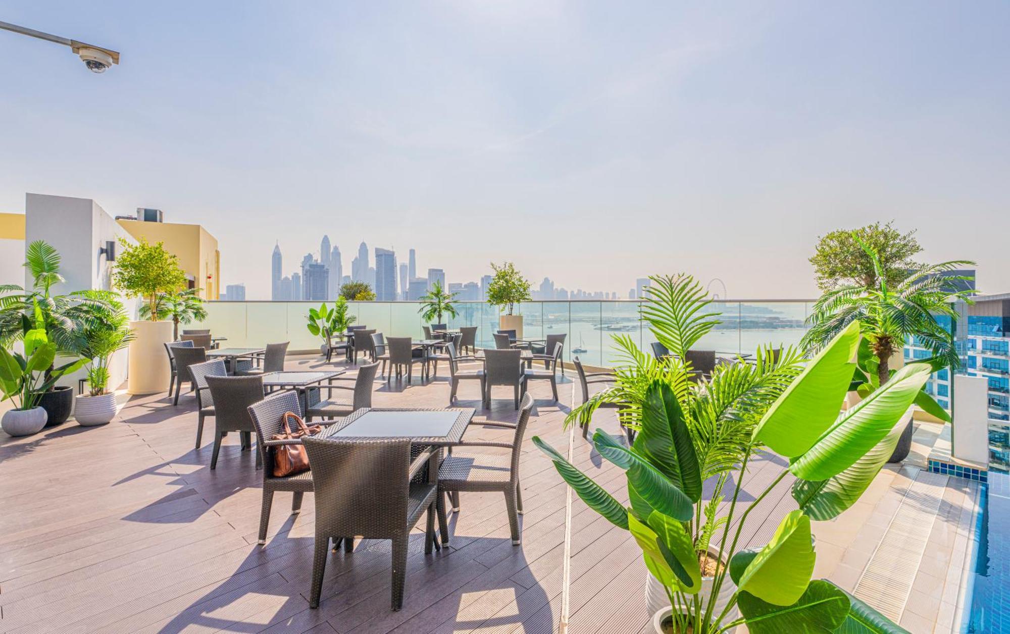 Studio With Pool And Private Beach Access On Palm Jumeirah ดูไบ ภายนอก รูปภาพ