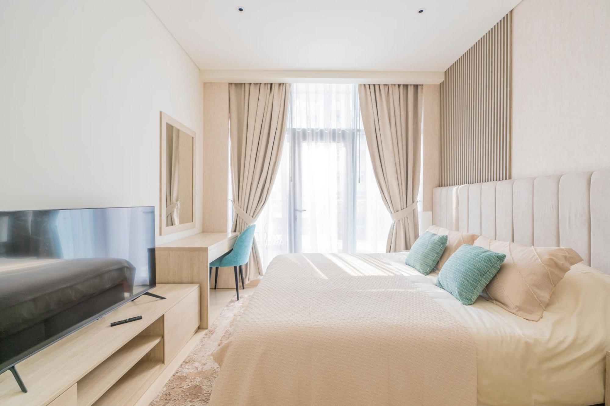 Studio With Pool And Private Beach Access On Palm Jumeirah ดูไบ ภายนอก รูปภาพ