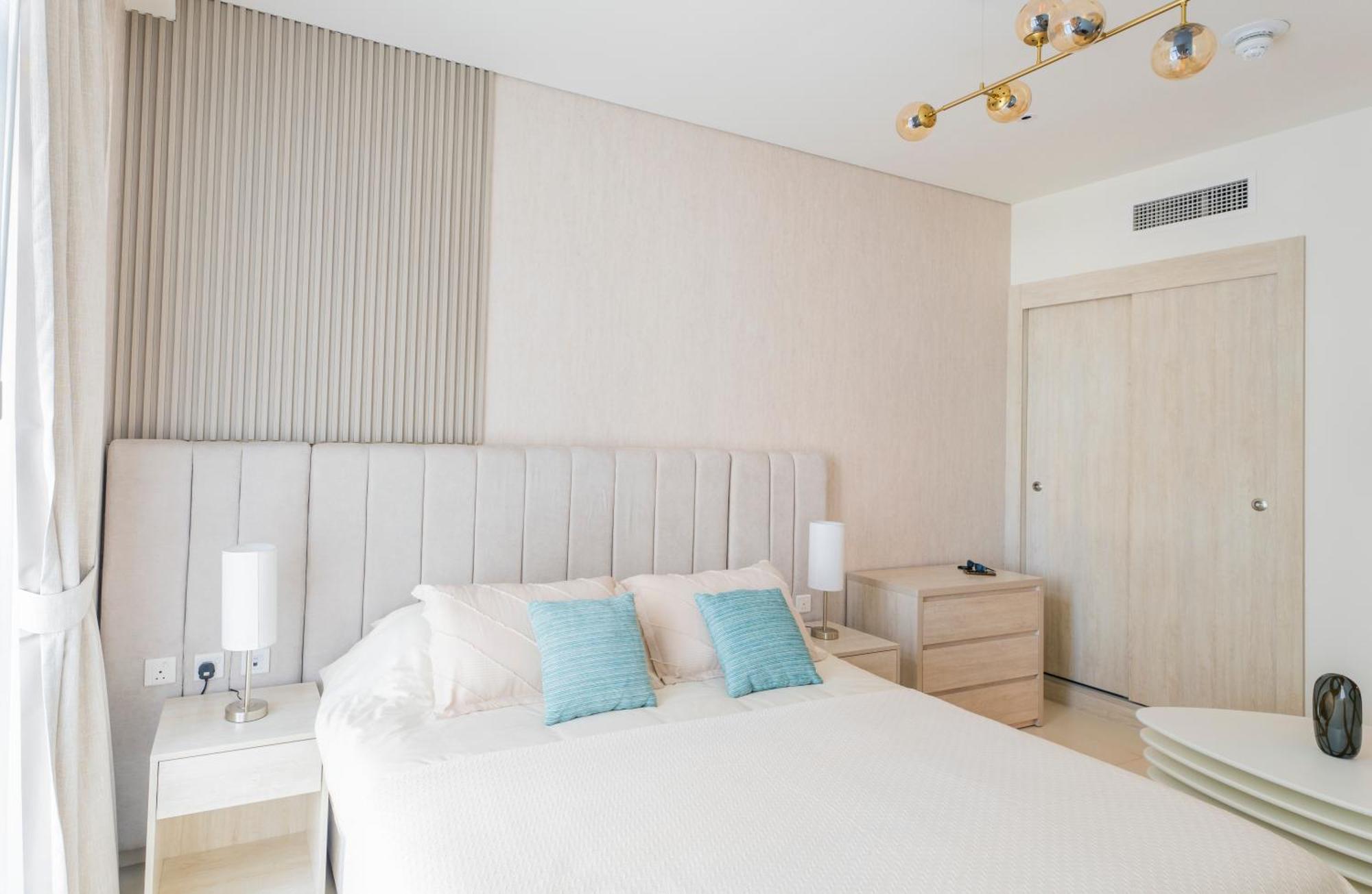 Studio With Pool And Private Beach Access On Palm Jumeirah ดูไบ ภายนอก รูปภาพ